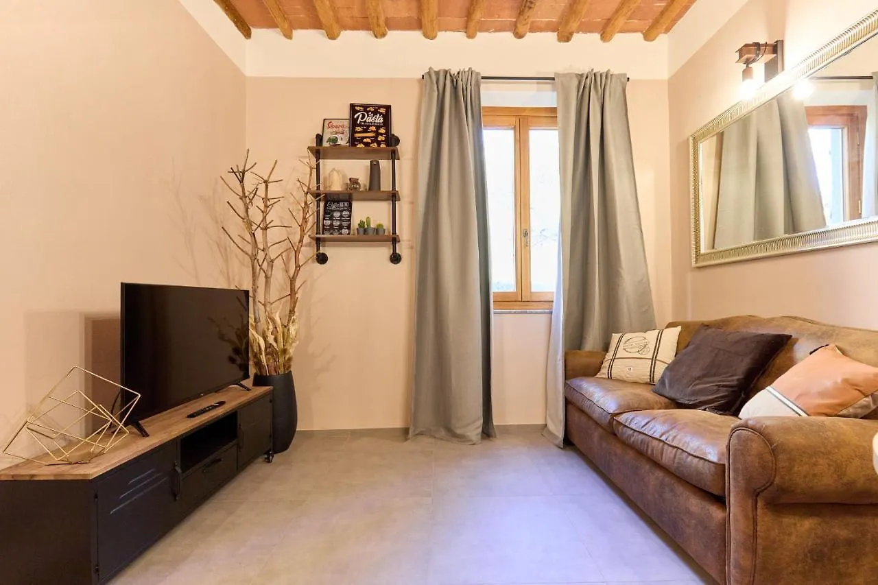 Industrial Apartment In The Heart Of San Miniato